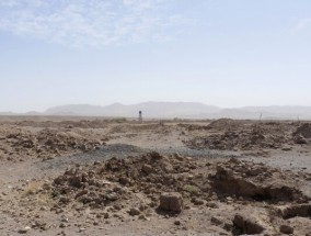 阿富汗大地震一年后，幸存者与援助削减和塔利班作斗争